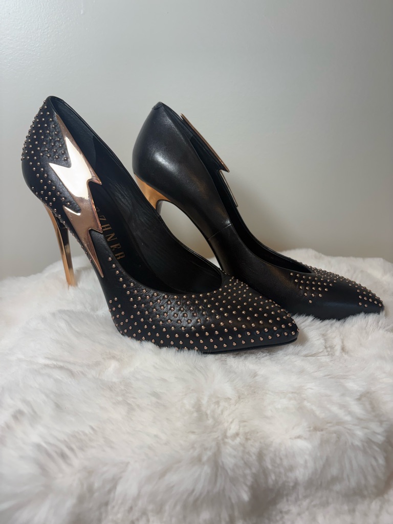 Ivy Kirzhner 9.5 Black Studded Pointed-Toe High Heels With Rose Gold Accents